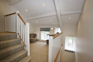 Christina Warwick Cottage 27 sm.jpg